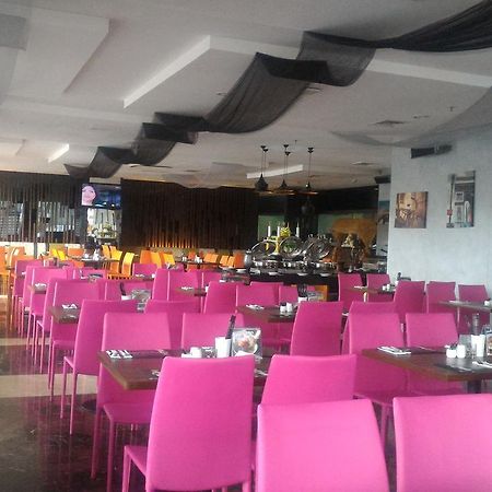 Neo Hotel Mangga Dua By Aston Jakarta Exterior foto