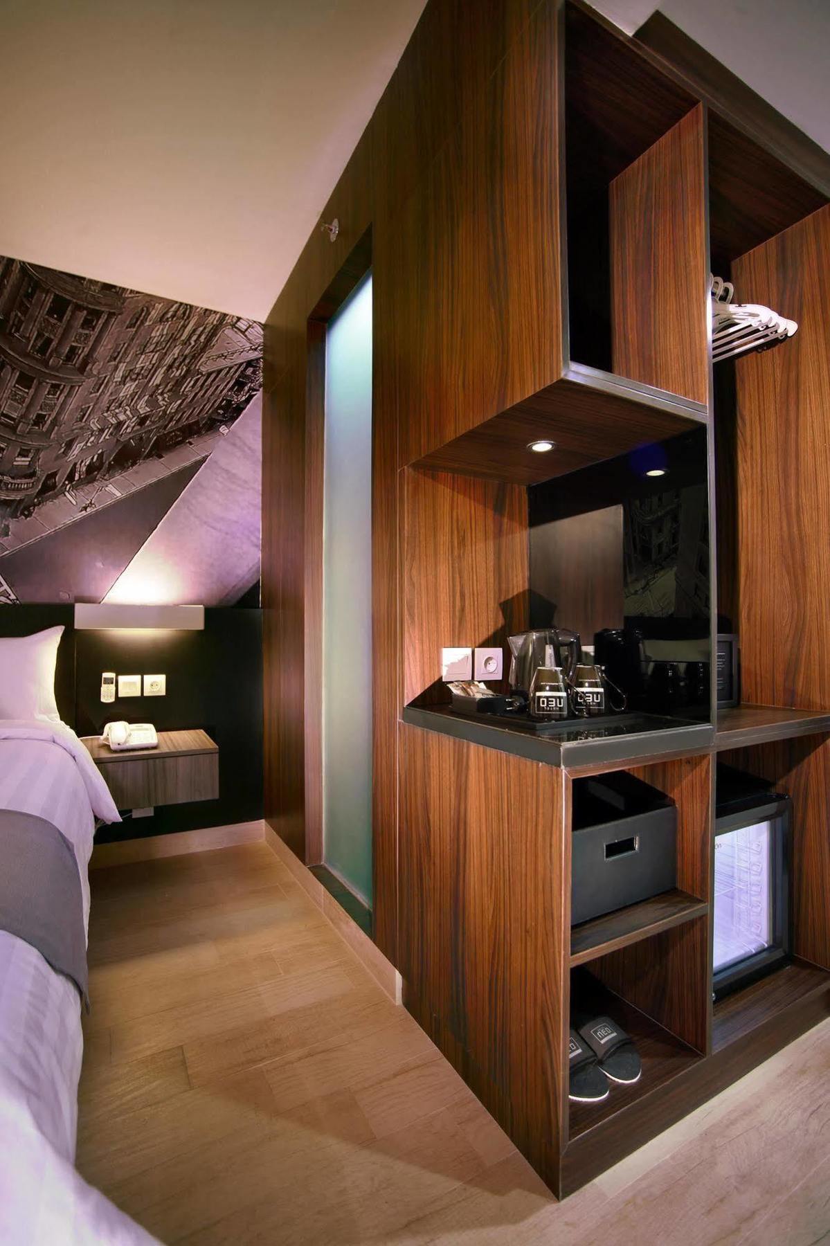 Neo Hotel Mangga Dua By Aston Jakarta Exterior foto